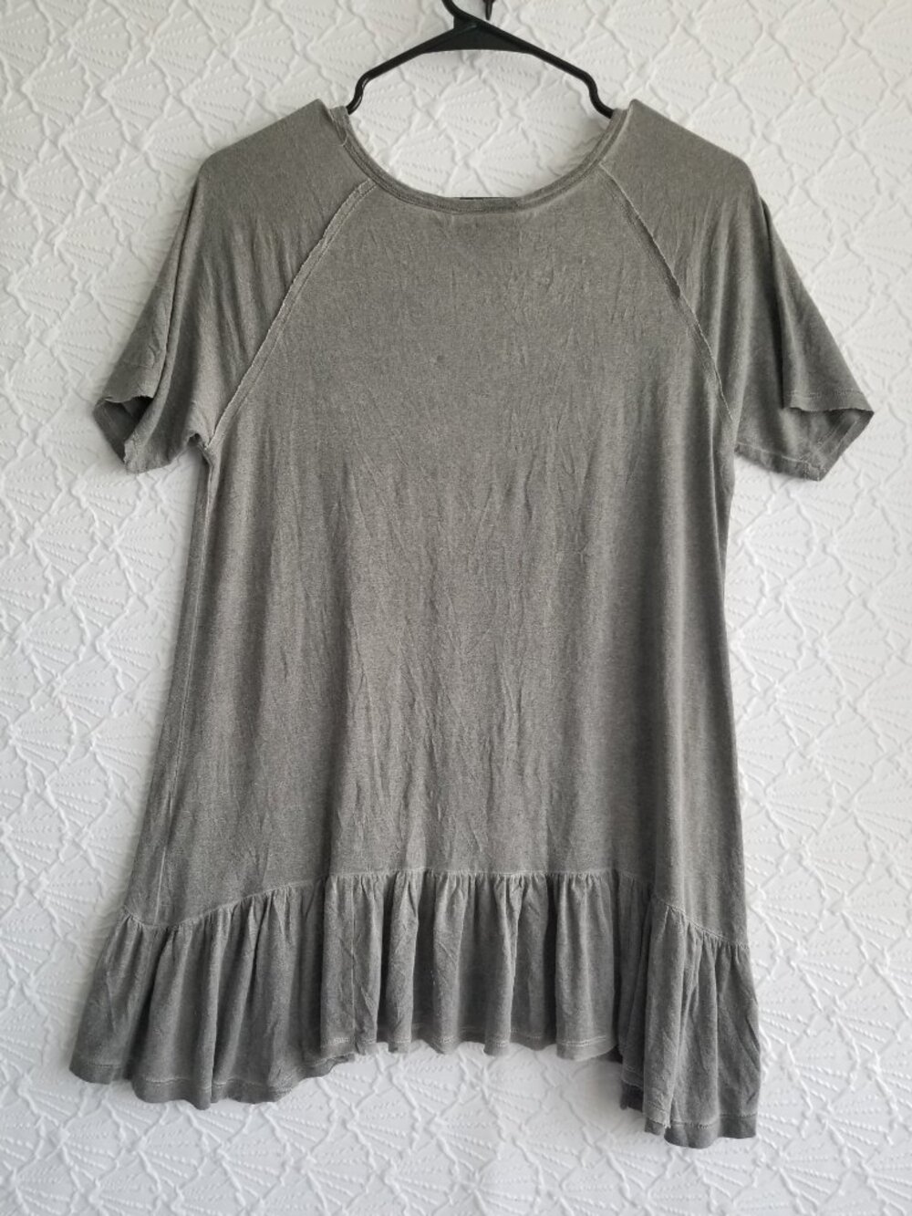 Flowy Ruffle Tunic Blouse Size M - Picture 4 of 6